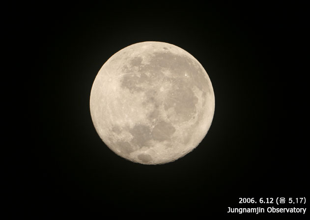 0612moon.jpg